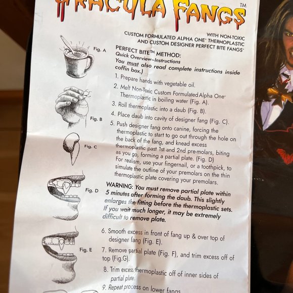 Dracula fangs - Dracula house Halloween - Picture 6 of 11